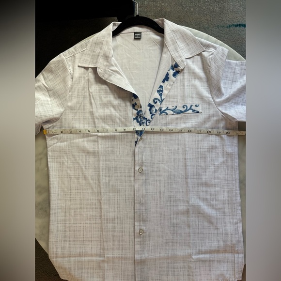 Manfinity Men Small Casual Button Up Hawaii Shirt - Picture 4 of 5